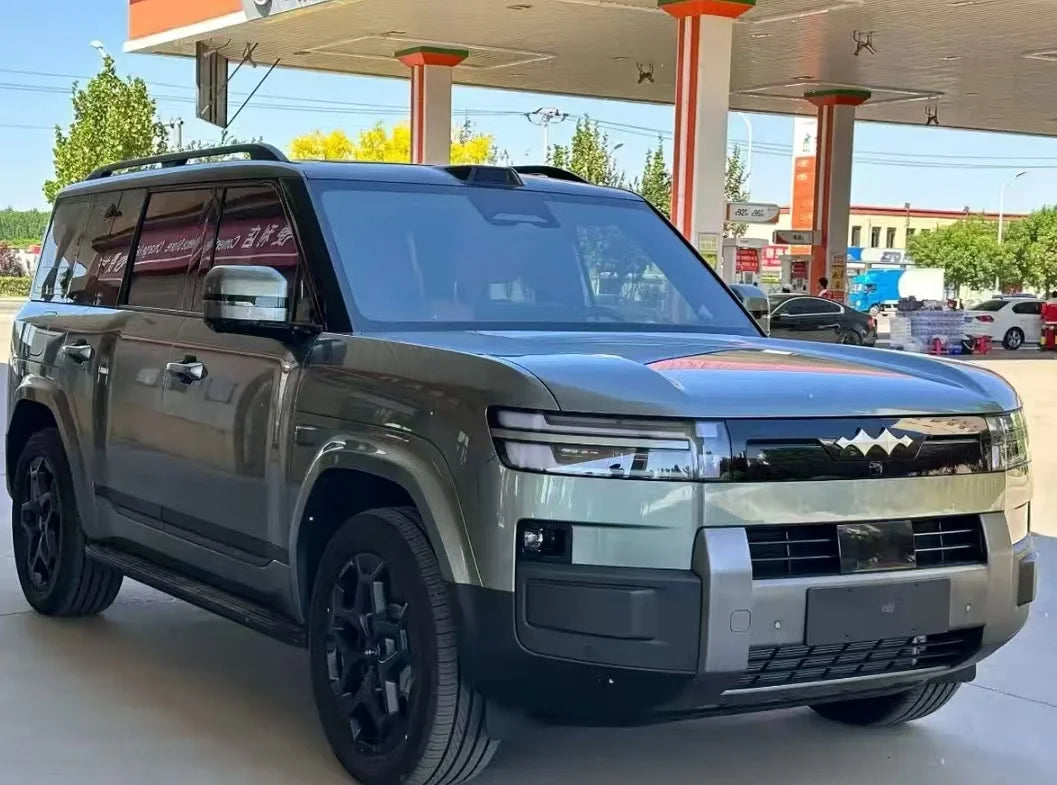 Top-spec Four-wheel-drive Ultra Version of the Fangchengbao Titanium 7 with 360kW Motor 1200km NEDC Range Registered March 2026