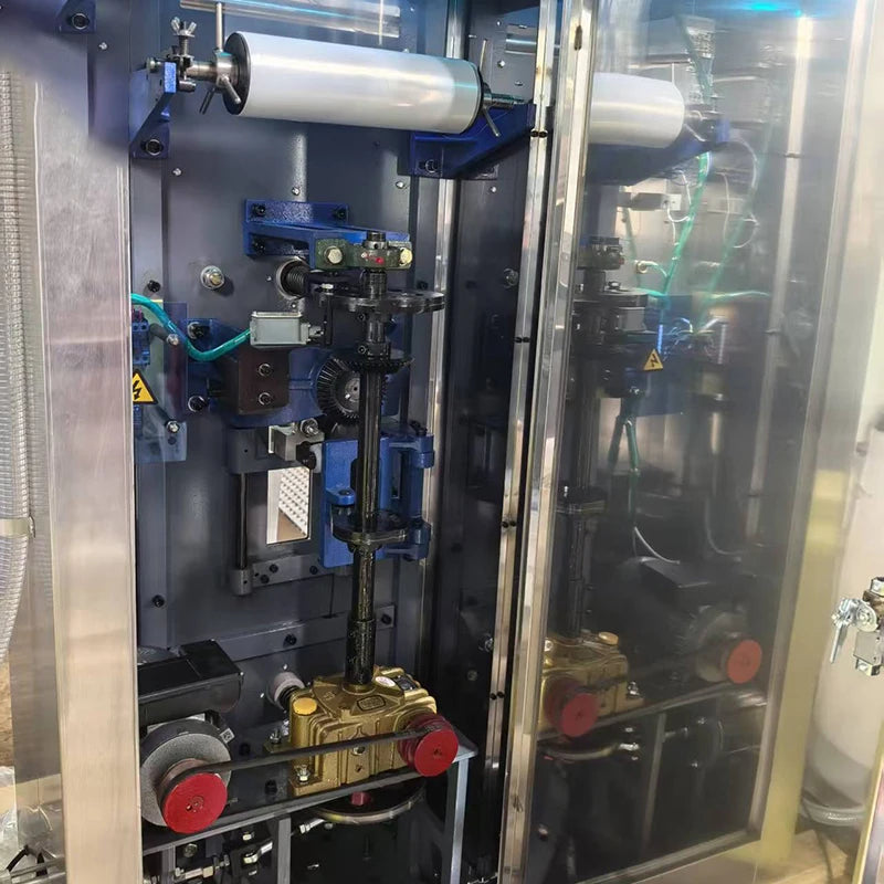 Complete 100ml-500ml 200ml RO Pure Water Plastic Sachet/Bags Packing Line Integrated Automatic Food Water Packing Machine Gear