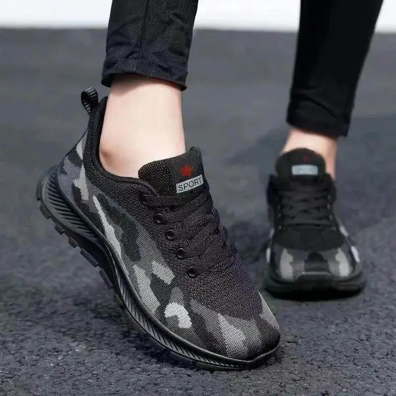 Unisex Camouflage Hiking Shoes Outdoor Training Worksite Safety Shoes Spring Summer Cotton Lined Leather Casual Shoes